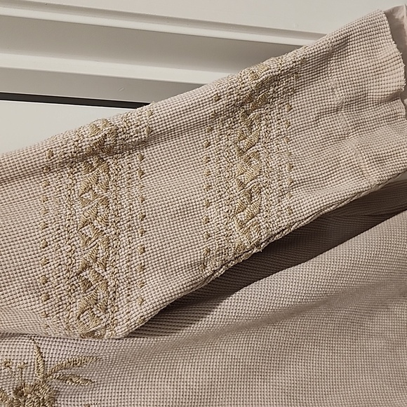 Johnny Was Pink Embroidered Thermal Waffle Knit9 Sweatshirt 1x - Picture 2 of 7